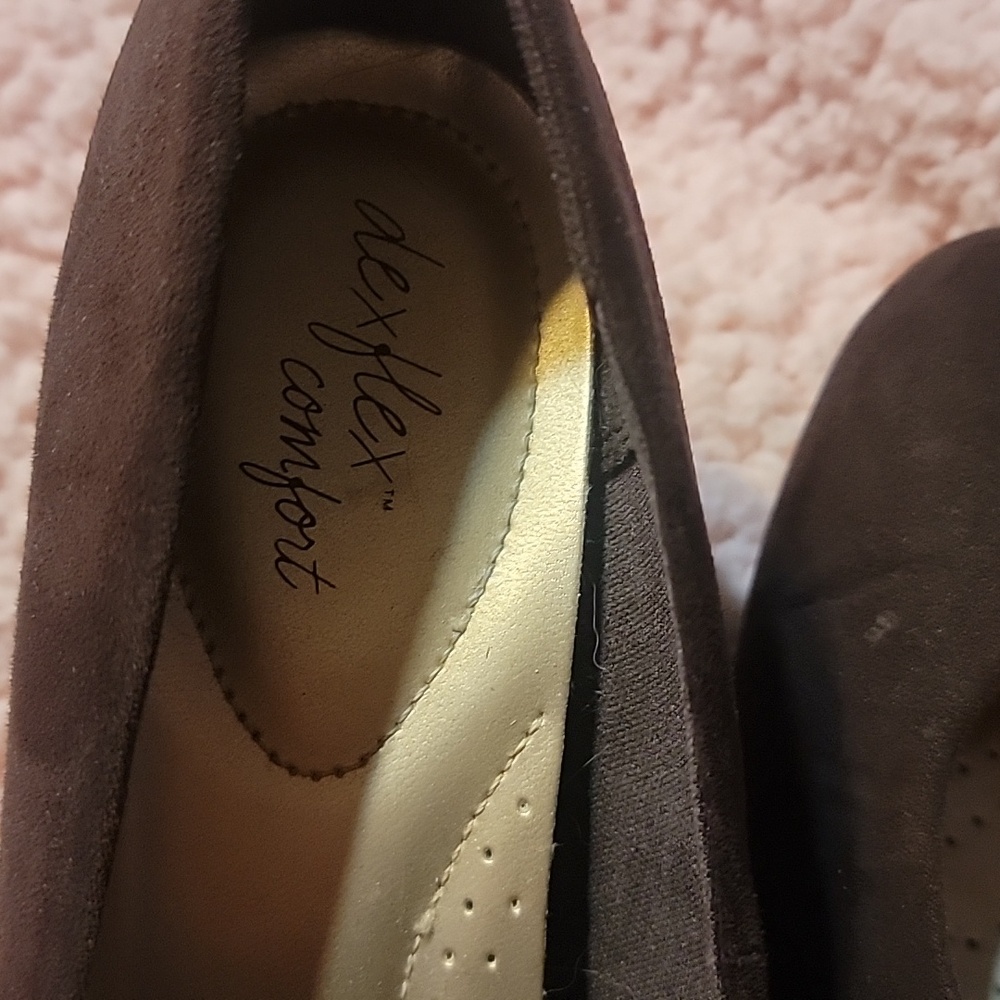 Chocolate brown 7.5 dexflex comfort wedge dress shoes